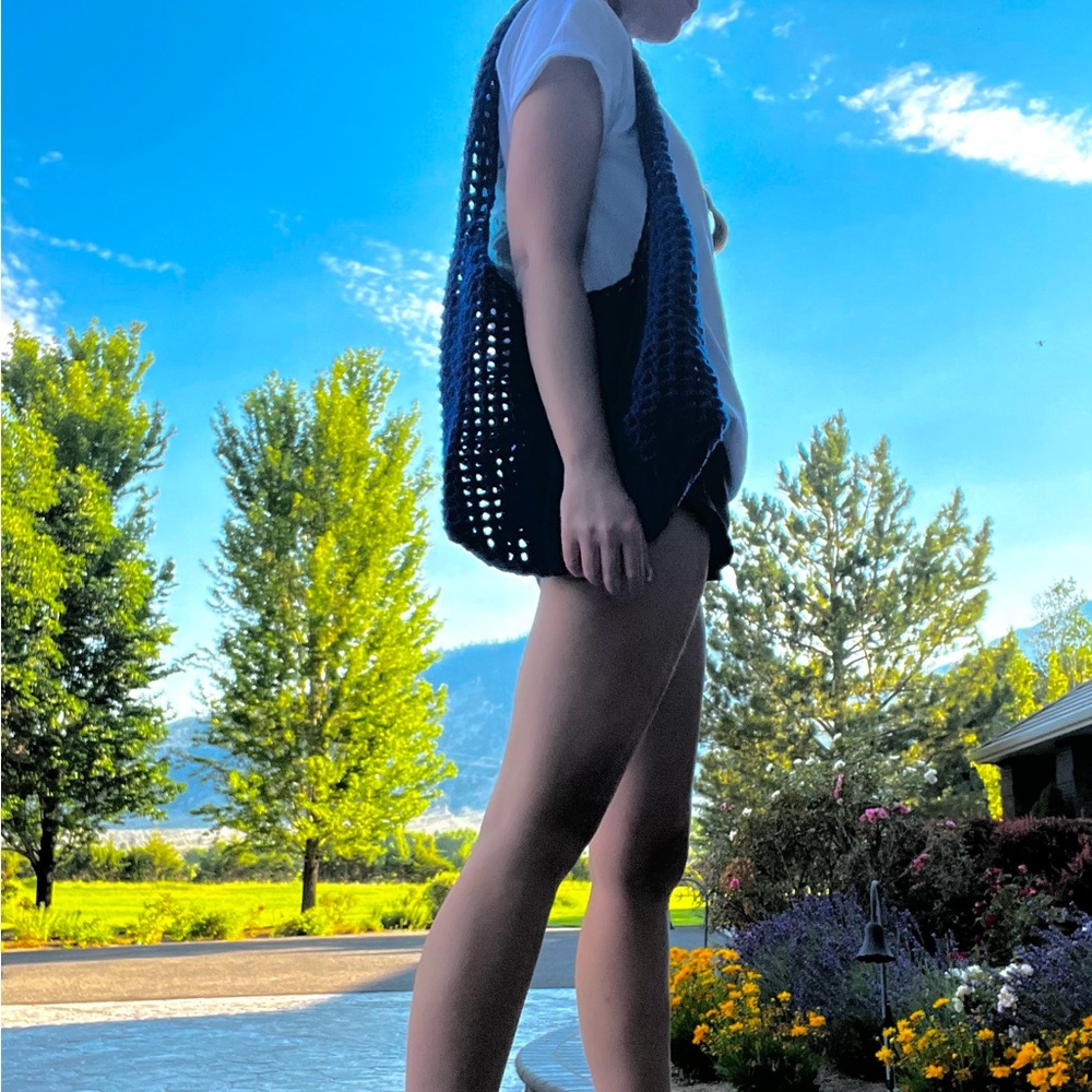 ☀️ Hand Crocheted Blue Boho Beach Tote ☀️ - Picture 4 of 12